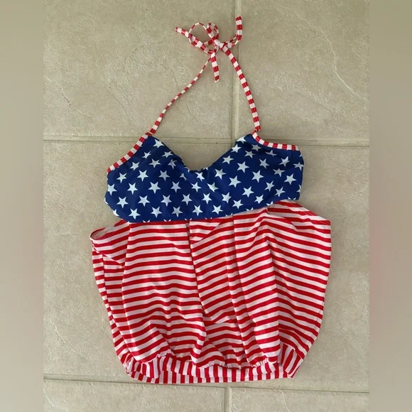 NWOT Women’s American Flag Patriotic 2 Piece Tankini Swimsuit Set - Size Medium - Picture 3 of 10